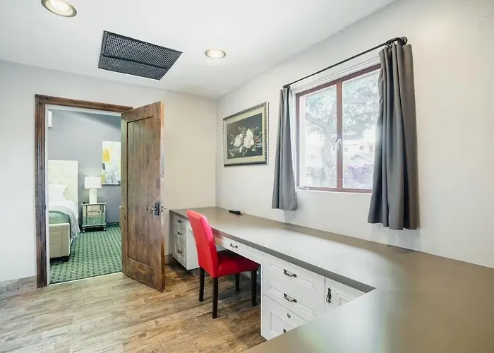 Cuvee - 2 Units - Mins To Entertainment District